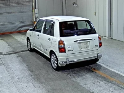 Daihatsu MIRA  с аукциона в Японии