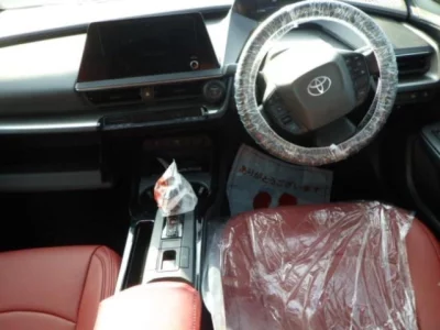 Toyota Prius  с аукциона в Японии