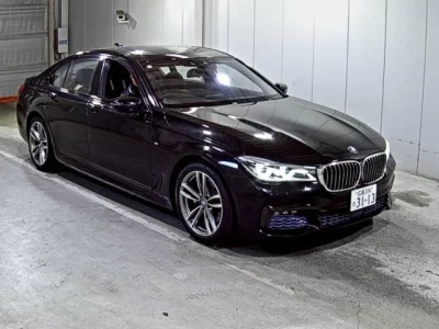 BMW 7-Series  с аукциона в Японии