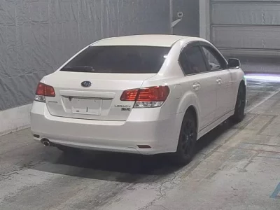 Subaru LEGACY B4