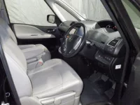 Nissan SERENA лот № 3002 оценка 4  с аукциона в Японии 2