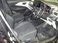 Suzuki SWIFT лот № 1372 оценка RA  с аукциона в Японии 2