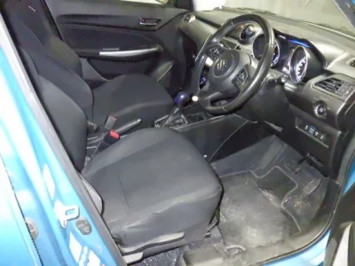 Suzuki SWIFT  с аукциона в Японии