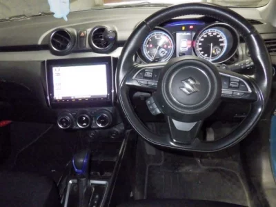Suzuki SWIFT  с аукциона в Японии