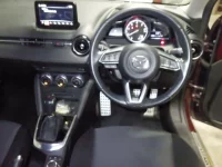 Mazda DEMIO лот № 3005 оценка 4  с аукциона в Японии 3