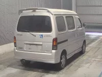 Suzuki EVERY лот № 1305 оценка 4  с аукциона в Японии 1