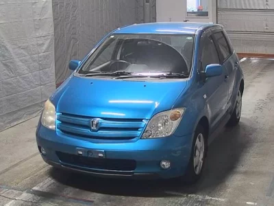 Toyota IST  с аукциона в Японии