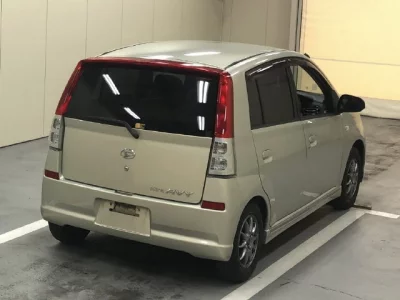 Daihatsu MIRA