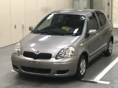 Toyota VITZ  с аукциона в Японии