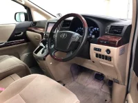 Toyota VELLFIRE лот № 3703 оценка 3.5  с аукциона в Японии 5