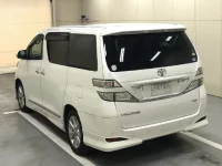 Toyota VELLFIRE лот № 3703 оценка 3.5  с аукциона в Японии 1
