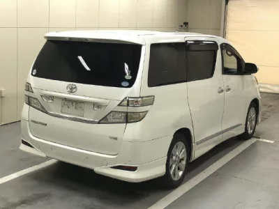 Toyota VELLFIRE  с аукциона в Японии