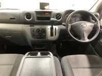 Nissan CARAVAN VAN лот № 2310 оценка 3.5  с аукциона в Японии 4