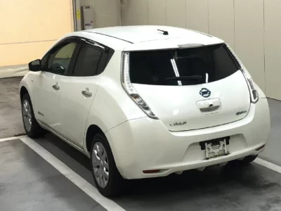 Nissan LEAF  с аукциона в Японии