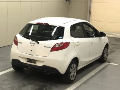 Mazda DEMIO