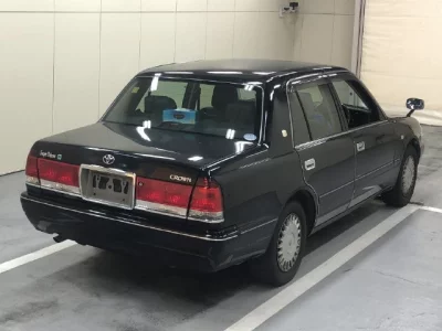 Toyota CROWN COMFORT  с аукциона в Японии