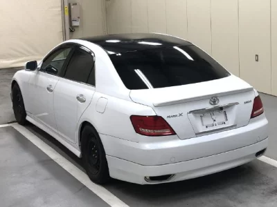 Toyota MARK X  с аукциона в Японии