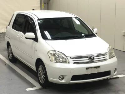 Toyota RAUM