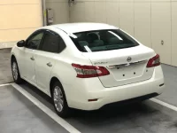 Nissan SYLPHY лот № 6051 оценка R  с аукциона в Японии 1