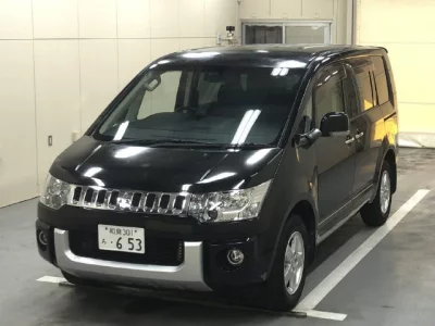 Mitsubishi DELICA D5  с аукциона в Японии