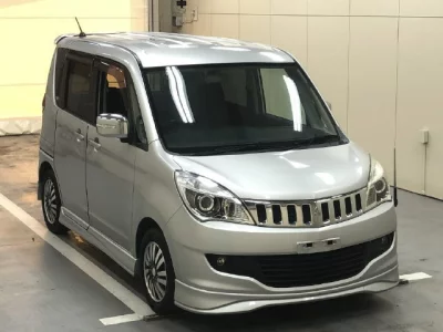 Mitsubishi Delica D:2