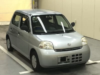 Daihatsu Esse