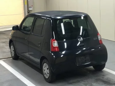 Daihatsu Esse