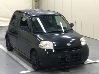 Daihatsu Esse