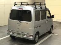 Daihatsu HIJET VAN лот № 2319 оценка 3.5  с аукциона в Японии 3