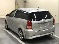 Toyota WISH лот № 4525 оценка 3.5  с аукциона в Японии 1