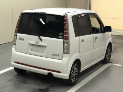 Daihatsu MOVE  с аукциона в Японии
