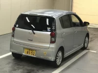 Daihatsu MIRA лот № 1812 оценка 4  с аукциона в Японии 3