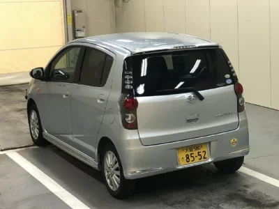 Daihatsu MIRA  с аукциона в Японии