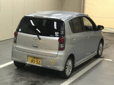 Daihatsu MIRA  с аукциона в Японии