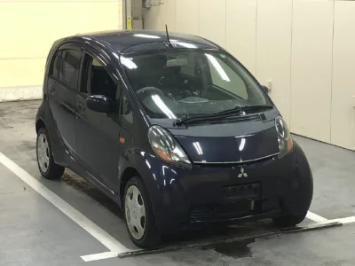 Mitsubishi I