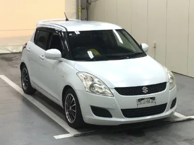Suzuki SWIFT  с аукциона в Японии