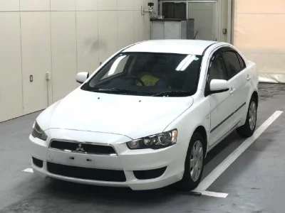 Mitsubishi GALANT FORTIS