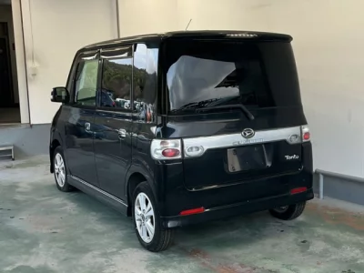 Daihatsu TANTO  с аукциона в Японии