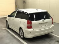 Toyota WISH лот № 4564 оценка 3.5  с аукциона в Японии 1