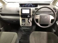 Toyota VOXY лот № 3062 оценка 3.5  с аукциона в Японии 4