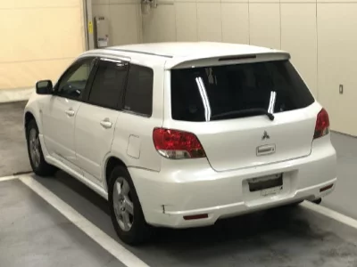 Mitsubishi AIRTREK  с аукциона в Японии