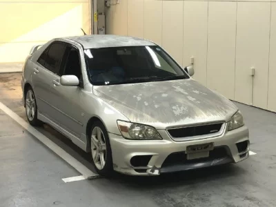 Toyota ALTEZZA  с аукциона в Японии