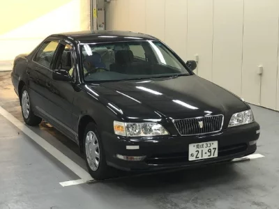 Toyota CRESTA  с аукциона в Японии