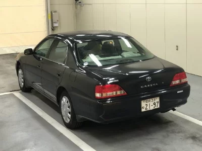 Toyota CRESTA  с аукциона в Японии