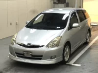 Toyota WISH лот № 4587 оценка 3.5  с аукциона в Японии 2