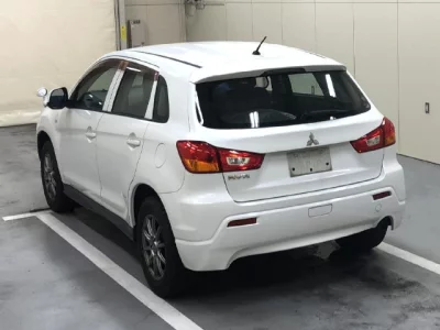 Mitsubishi RVR