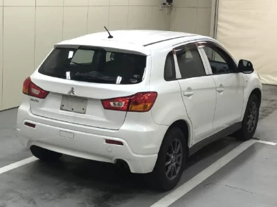 Mitsubishi RVR