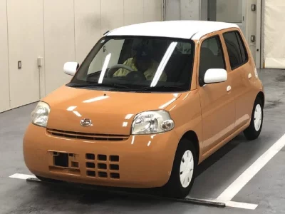 Daihatsu Esse