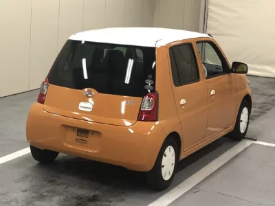 Daihatsu Esse