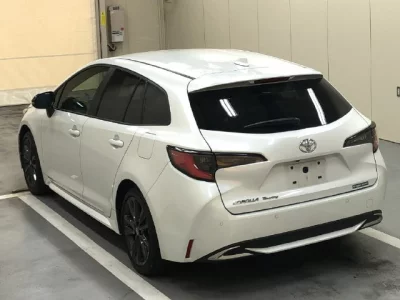 Toyota COROLLA TOURING  с аукциона в Японии